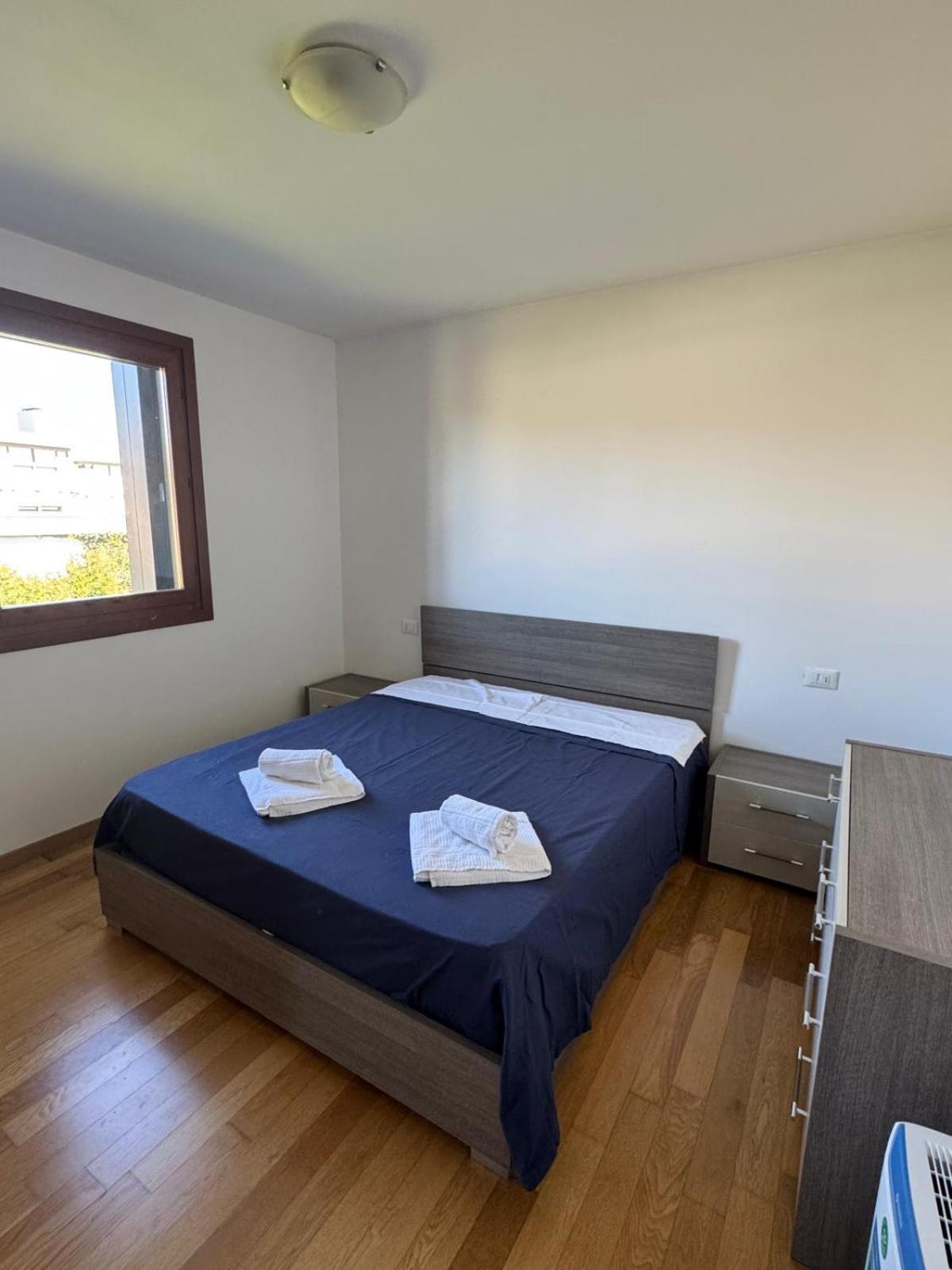 Crossroads Apartment Santa Maria la Longa Exteriér fotografie